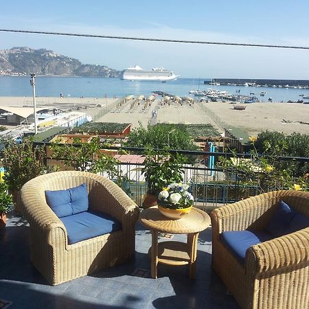 Terrazza Sul Mare Apartamento Giardini Naxos Quarto foto