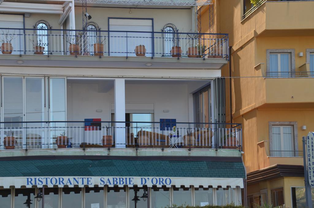Terrazza Sul Mare Apartamento Giardini Naxos Exterior foto