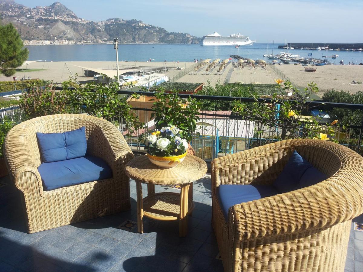 Terrazza Sul Mare Apartamento Giardini Naxos Quarto foto